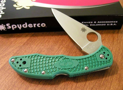 Складной нож Spyderco Delica 4 Flat Ground - 11FPGR фото 7 Складной нож Spyderco Delica 4 Flat Ground - 11FPGR фото 7